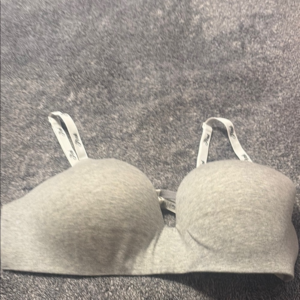 PINK Victoria's Secret Gray T-Shirt Bra with Molded Cups